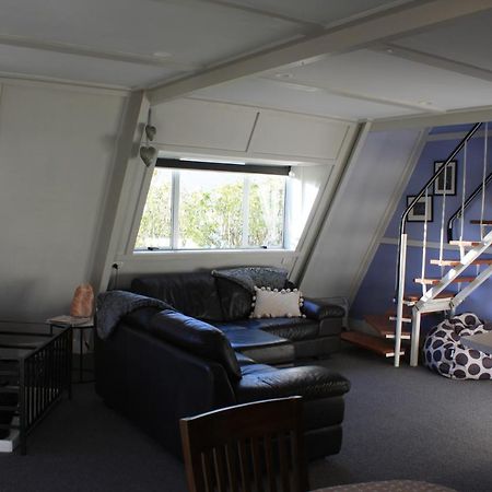Classic A-Frame On Milford Te Anau Eksteriør bilde