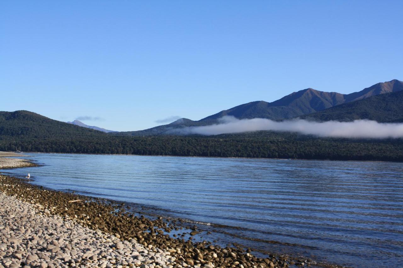 Classic A-Frame On Milford Te Anau Eksteriør bilde